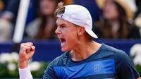 Rune stryger til tops i Barcelona efter stor finalesejr
