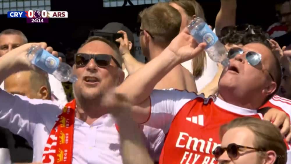 Arsenal-fans driller tilbage