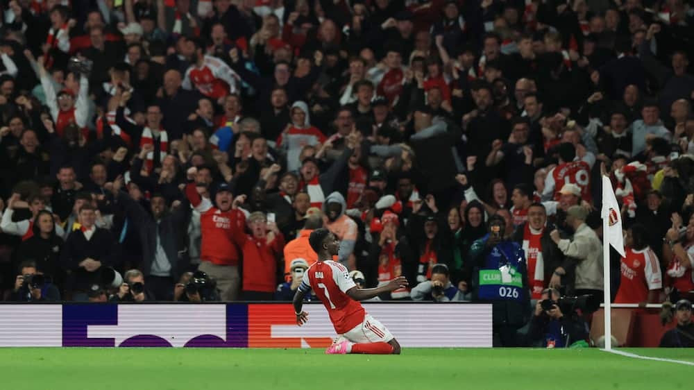Saka bringer Arsenal i front