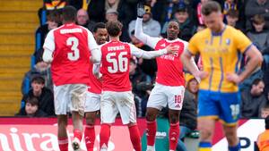 Arsenal afværger pokalfiasko mod drilsk divisionshold