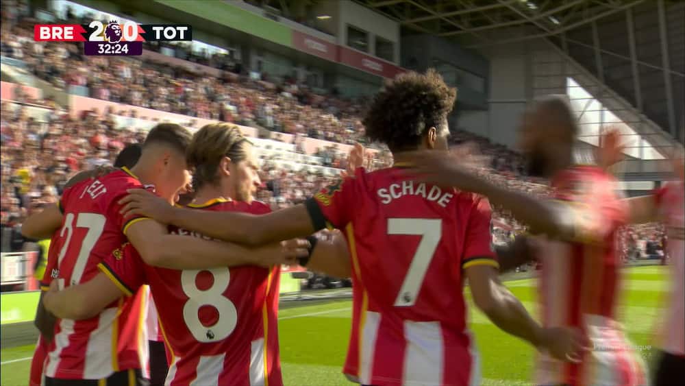 Kinsky kikser på stregen: Brentford udvider føringen