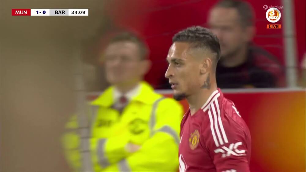 Antony trækker straffe og scorer selv