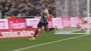 Barnes banker Newcastle foran mod City