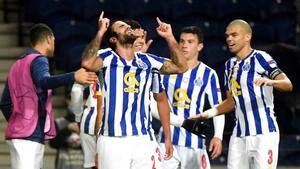 Højdepunkter: Porto scorer to og holder Olympiacos fra fadet