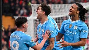 Stones gives Man City 1-0 lead against Liverpool