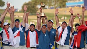 Europa bryder tradition og genvælger Ryder Cup-kaptajn