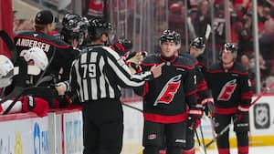 Ehlers-drøn sætter gang i Carolinas fem mål på stribe