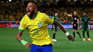 Neymar overgår Pelé med to mål i VM-kvalifikationskamp