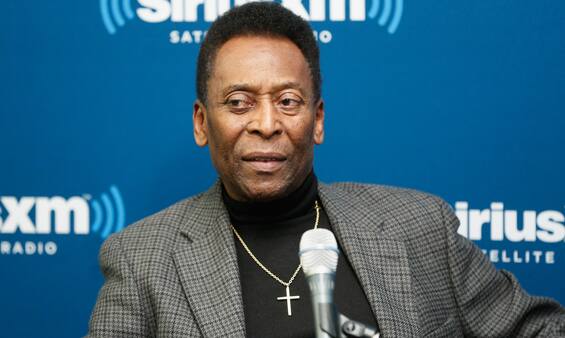 Pelé: Luis Suarez fik en fair straf
