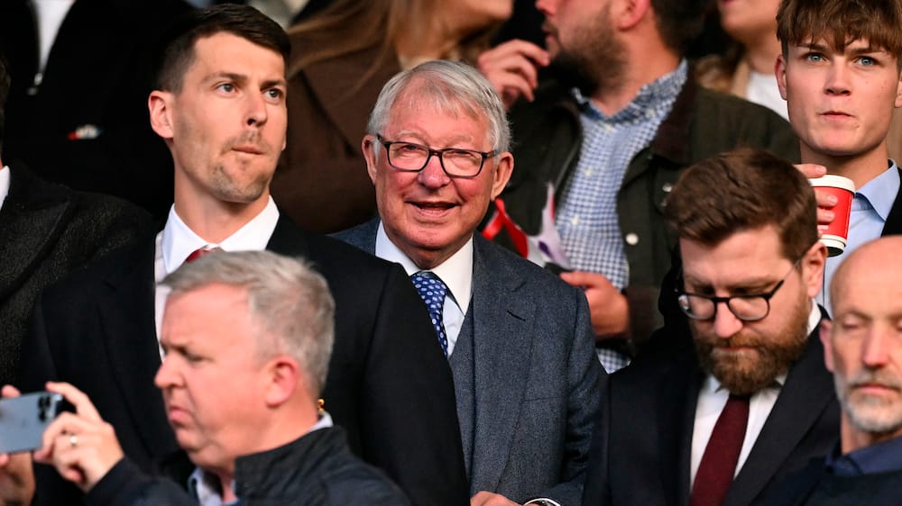 Sir Alex bombarderet med ønsker om god bedring