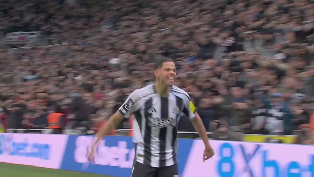 Hold på hat og briller: Han er den hurtigste i Premier League