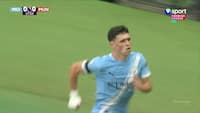 Fantastisk assist: City foran i Manchester-derby
