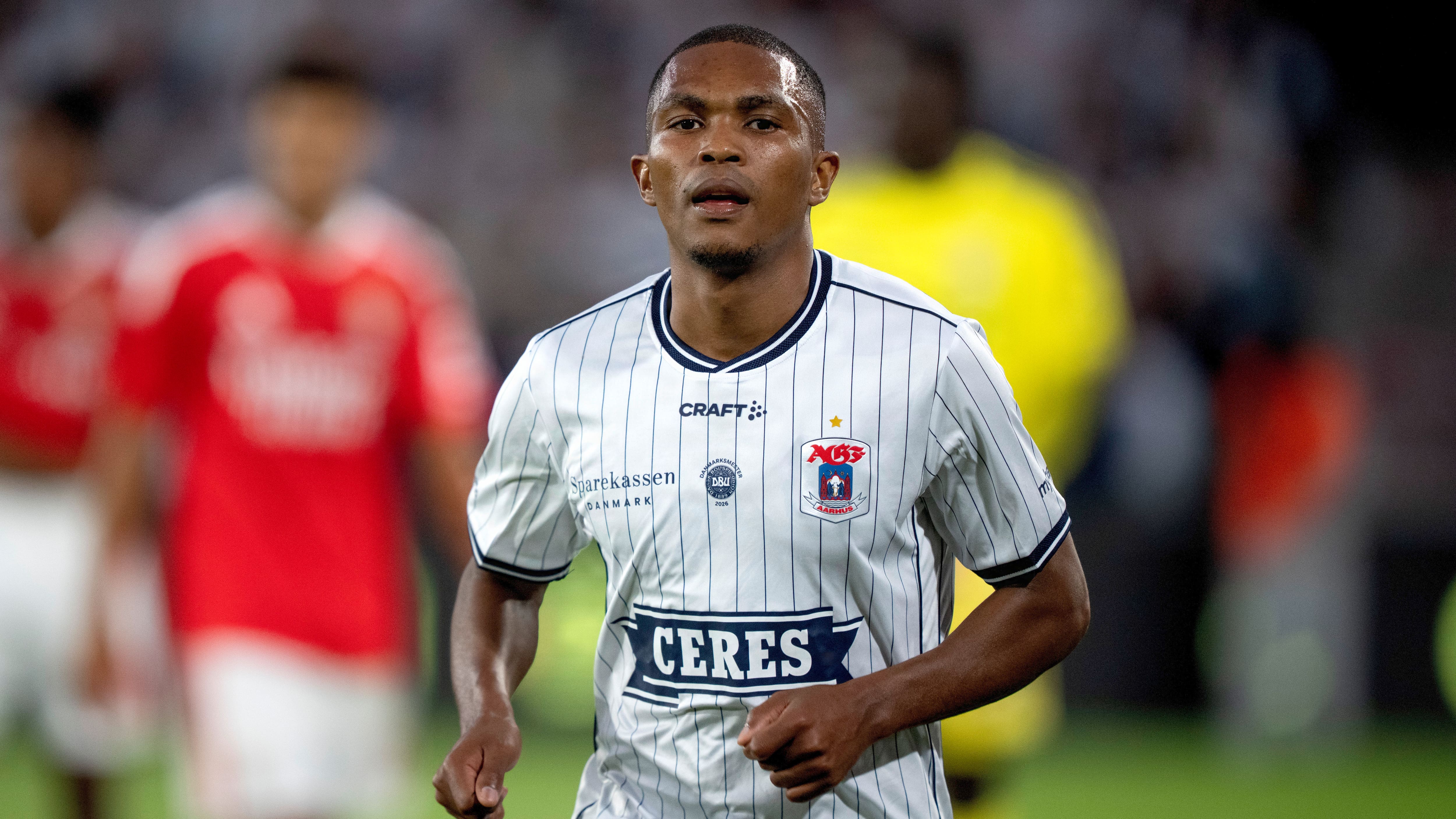 Slår Emmery transferrekord i AGF? Her svarer 'CV' | Viaplay Sport News