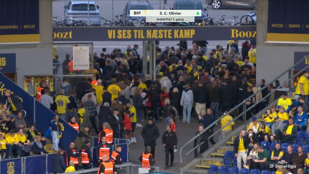 Brøndby-fans udvandrer midt i ydmygelse