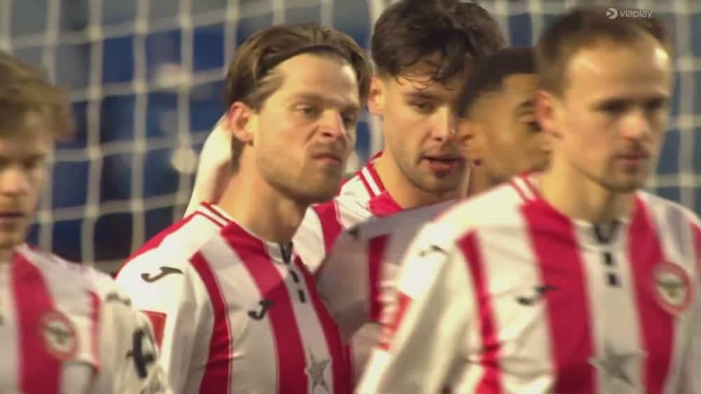Mathias Jensen med mål og assist i FA Cup-kamp | Viaplay Sport News