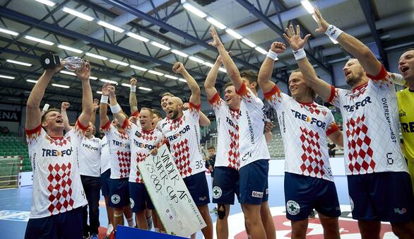 KIF Kolding besejrer Skjern i Super Cup-triumf