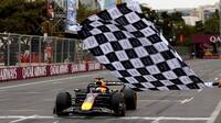 Højdepunkterne fra Verstappens sejr i Baku