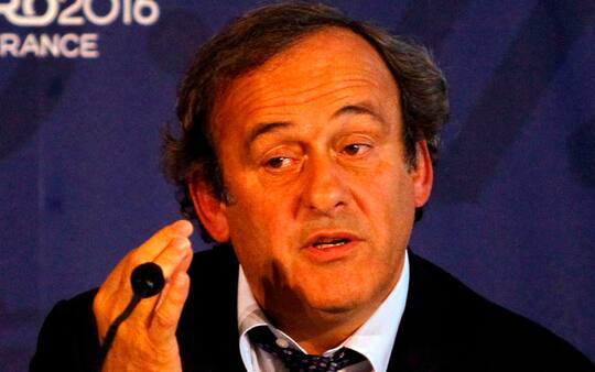 Platini er tilfreds med bremset VM-kapløb