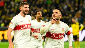 Drama i Dortmund: Stuttgarts hattrick-helt sikrer 3-3 i overtid