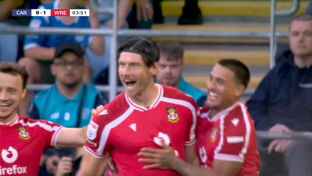 Wrexham med kanonstart i Championship