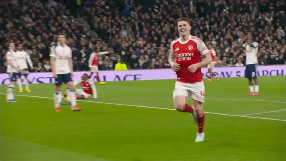De bedste mål fra Arsenals mesterskabssæson