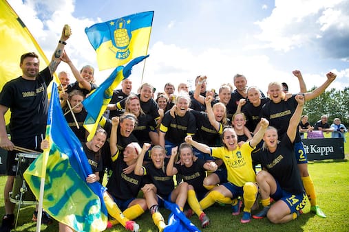Guld på Vestegnen: DM-trofæet vundet af Brøndbys kvinder
