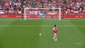 Saka’s penalty gives Arsenal lead over Tottenham