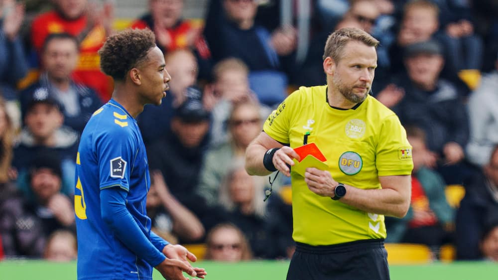 Brøndby smider point i slutfasen efter dumt rødt kort