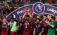 Liverpool løfter et PL-TROFÆ! Twitter mobber Liverpool efter Asia Trophy-titel