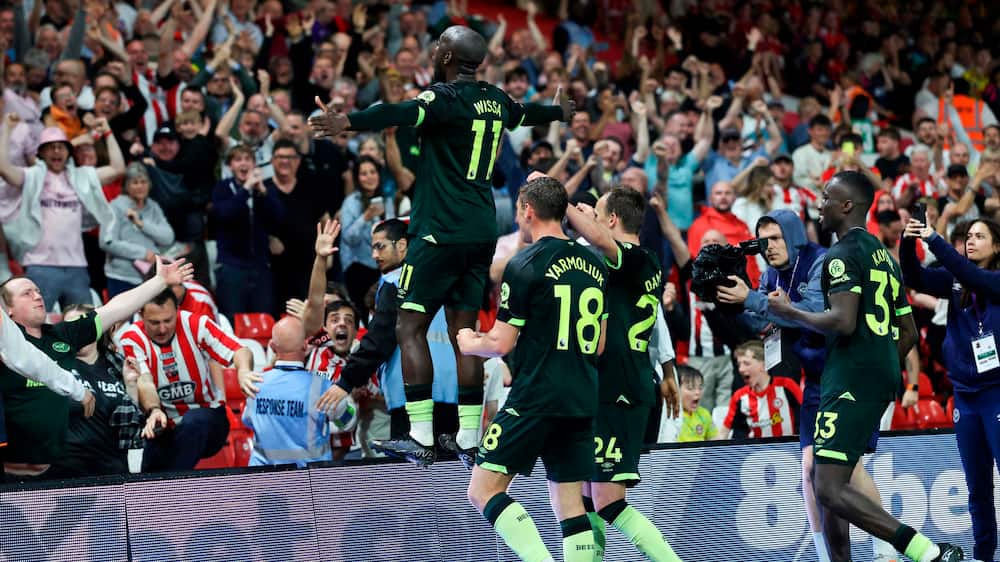 Brentford stikker kæp i Nottingham Forests CL-hjul
