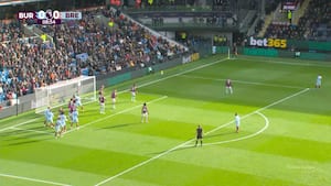 Dansker-dong: Damsgaard bruger hovedet