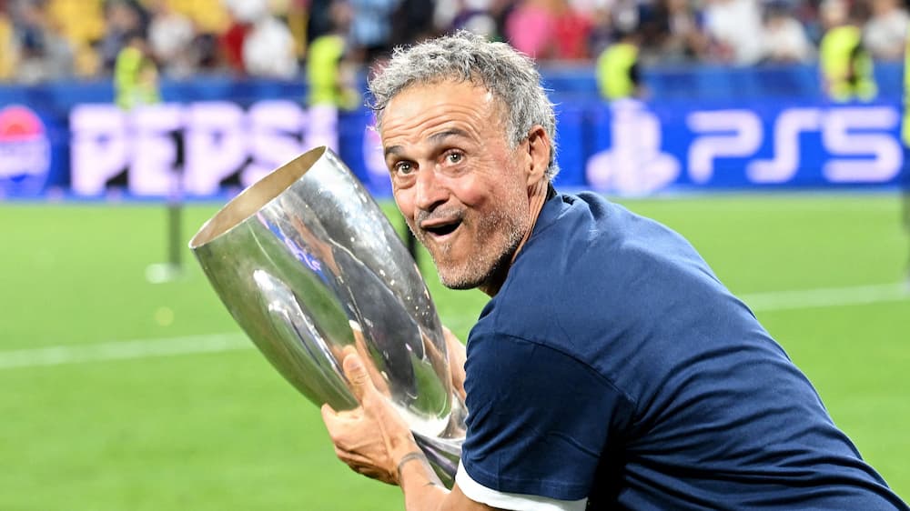 PSG forlænger med succestræneren Enrique