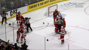 Frederik Andersen med i stort slagsmål