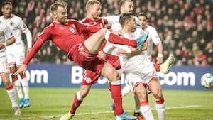 Kan spille sæsonen færdig - Dansk landsholdsangriber forlænger kontrakt med en måned