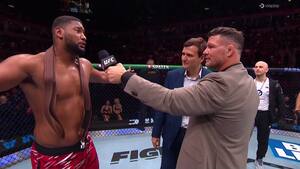 UFC-fighter tager fusen på alle: 'Undskyld mit engelske'