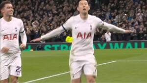 Son’s penalty gives Spurs 4-0 lead v. Newcastle