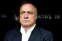 Dick Advocaat bliver cheftræner for trængt danskerklub