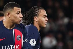 Mbappé hylder 16-årig lillebror for PSG-debut: En smuk dag