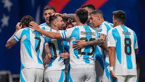 Argentina åbner Copa America med sejr over Canada
