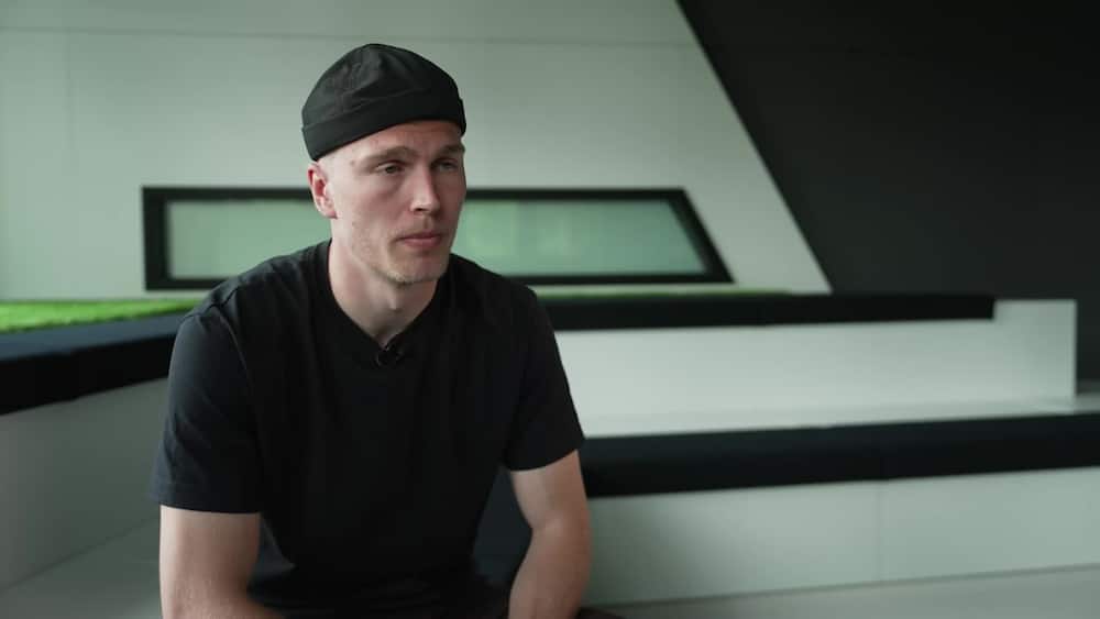 Rasmus NK talte med Lindstrøm før Frankfurt-skifte