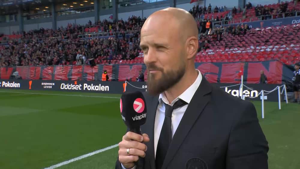 Bach Bak ærgrer sig over KEP: 'At han skal kloge sig på det her...'