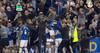 Vilde scener: Calvert-Lewin stanger Everton på sejrskurs - så stormer tilskuerne banen