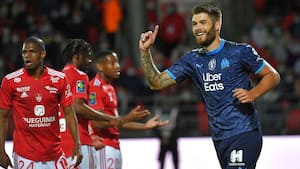 Midterstopper scorer to mål i tæt Marseille-sejr: Se alle 5 mål her