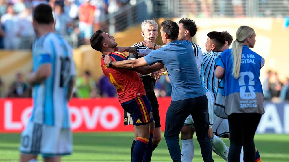 FIFA trækker rødt kort til ilter argentiner