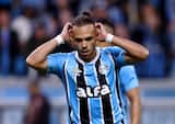 Braithwaite scorer lang kontrakt i Brasilien