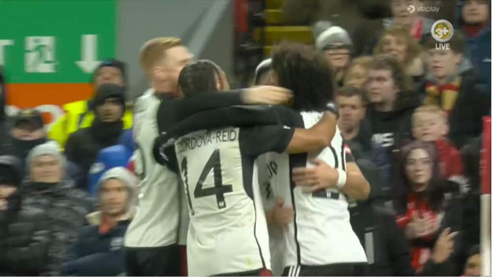 Chok på Anfield: Willian bringer Fulham i front