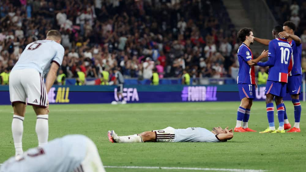 Defensiv blunder hjælper PSG til Super Cup-titel