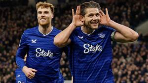 Tarkowski giver pauseføring til Everton