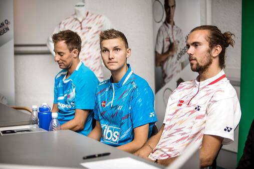 Jan Ø. Jørgensen og Axelsen spadserer videre i Japan