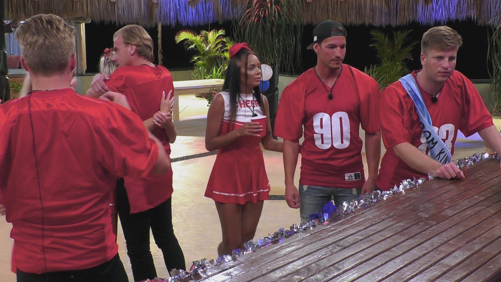 Paradise Hotel - Säsong 9 - Avsnitt 17 - TV-serier online - Viaplay